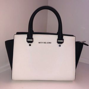 Michael Kors Selma Satchel Medium
